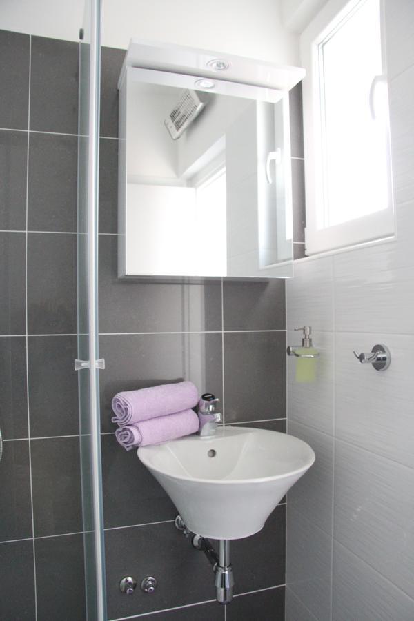 Apartment Paula With Private Jacuzzi And Parking- Near The Beach Задар Экстерьер фото